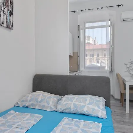 Market 5 - Rent Apartament